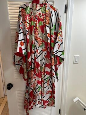 AK Japanese Style Floral Kimono Robe